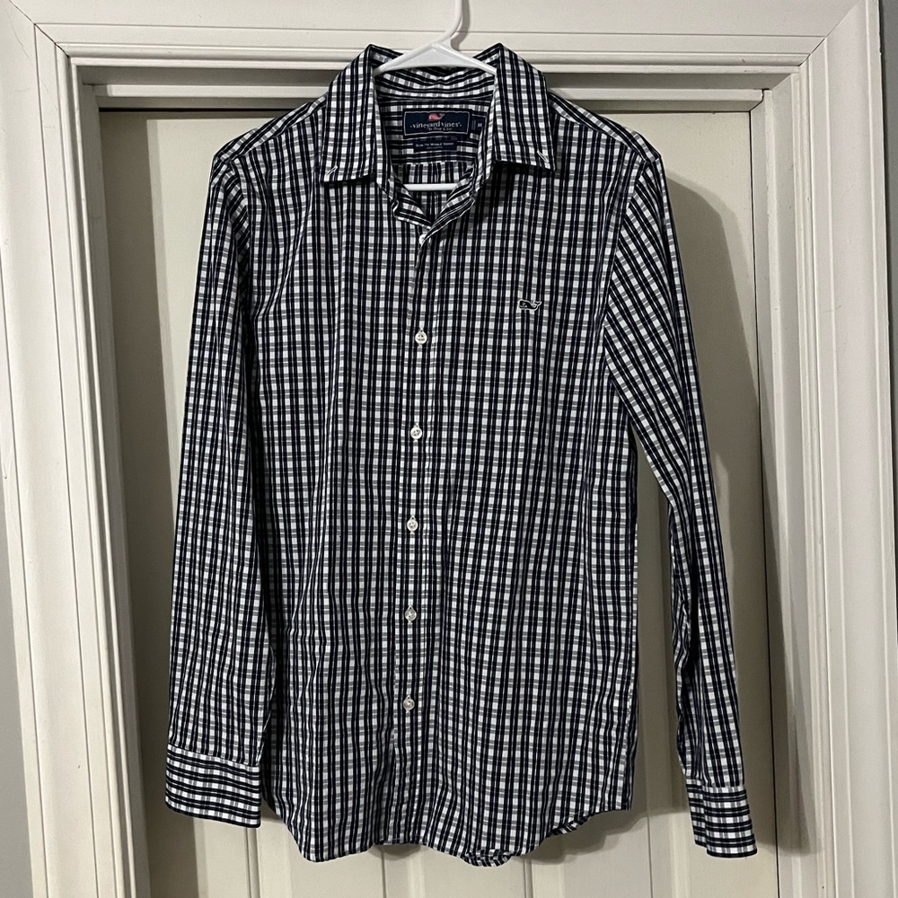 Vineyard Vines Button Down!